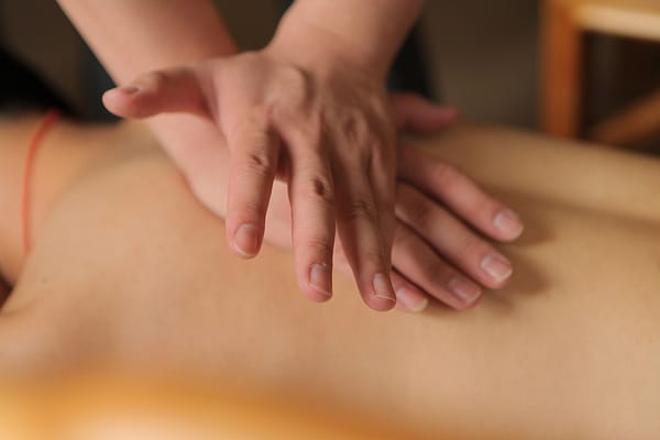 Massage régulier pour un bien-être physique.